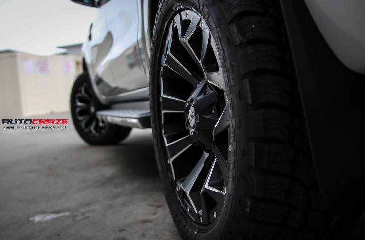 FORD RANGER ASSAULT GLOSS BLACK MILLED ACCENTS